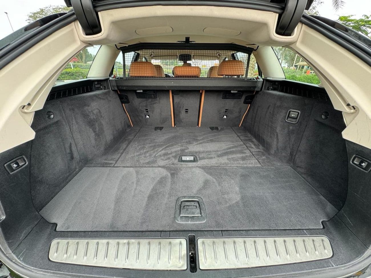 2022 BMW 520I 2.0 L — Sedan available for rent in Dubai - View 5