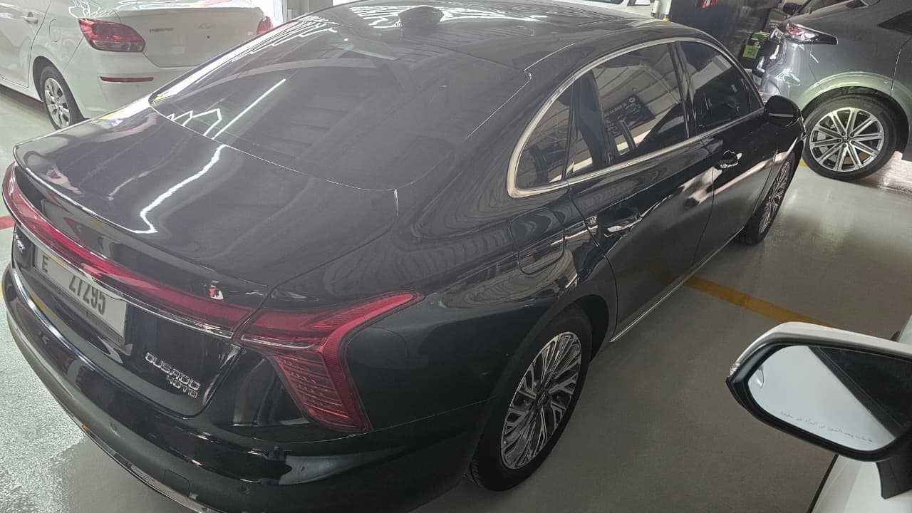 2024 Hongqi OUSADO — Sedan available for rent in Dubai - View 4