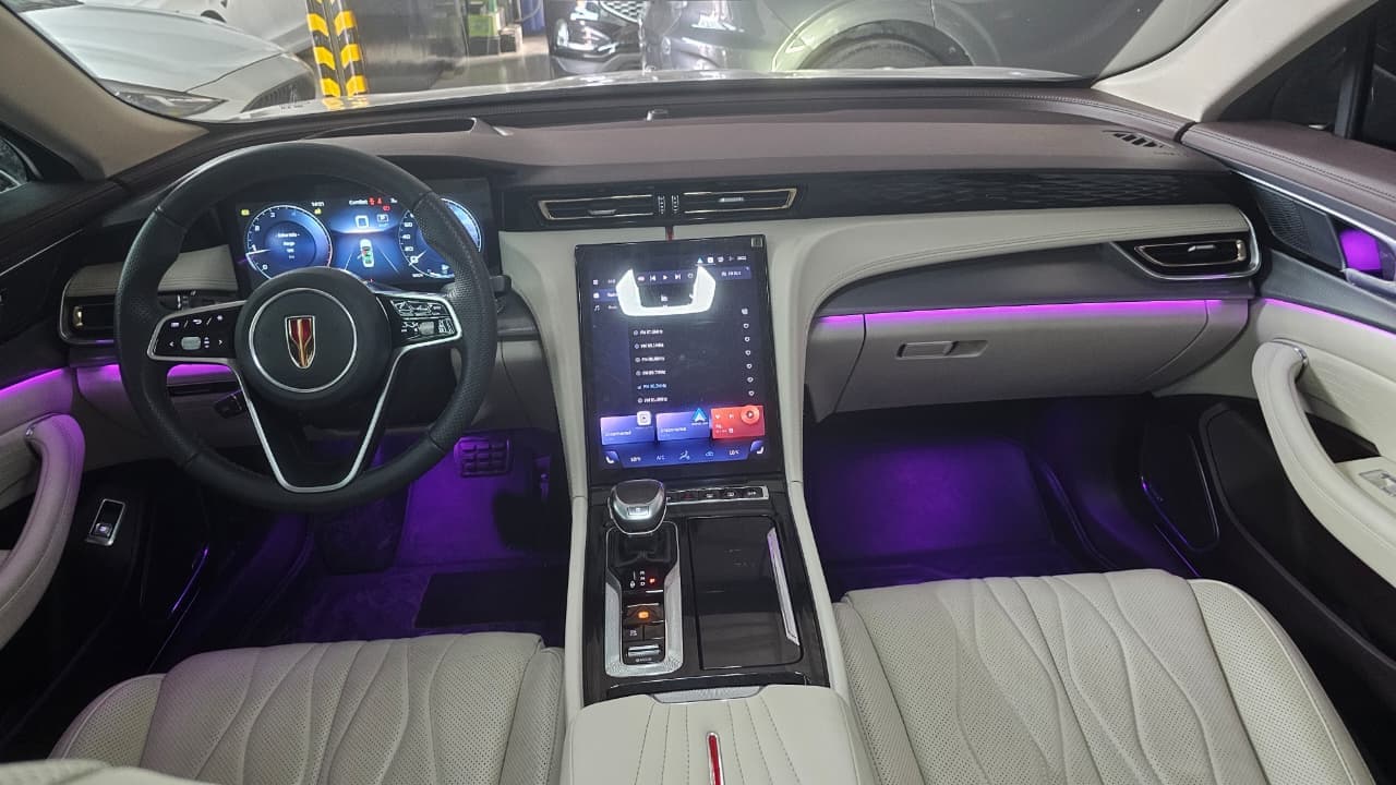 2024 Hongqi OUSADO — Sedan available for rent in Dubai - View 7