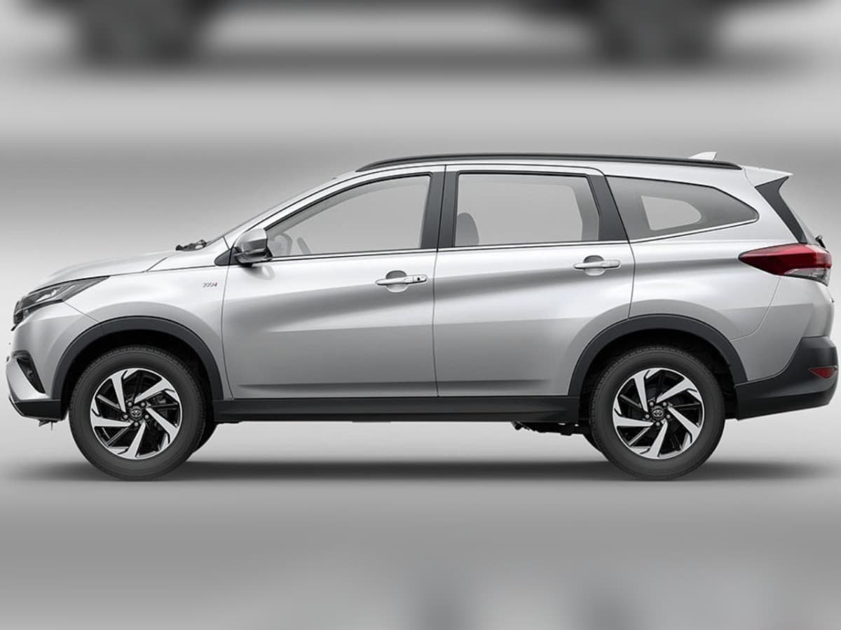 2022 Toyota RUSH — Sedan available for rent in Dubai - View 2