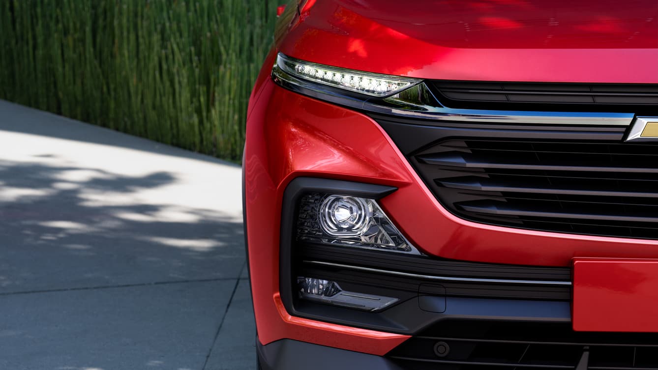 2025 Chevrolet CAPTIVA  — Crossover available for rent in Dubai - View 4